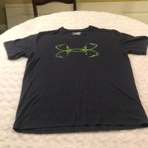 Under Armor T-shirt